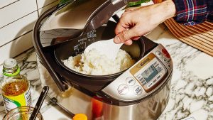 mua nồi cơm điện nào tốt