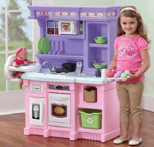 Bộ đồ chơi làm bếp phù hợp hơn với các bé gái